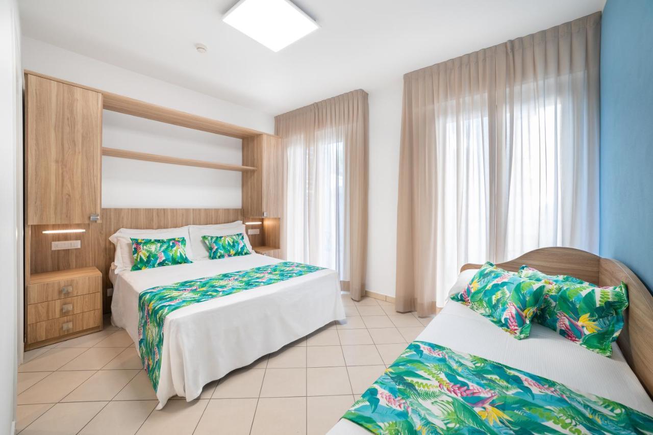 Hotel Amalfi - Smart Hotel Riccione Luaran gambar