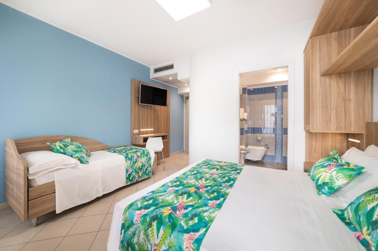 Hotel Amalfi - Smart Hotel Riccione Luaran gambar