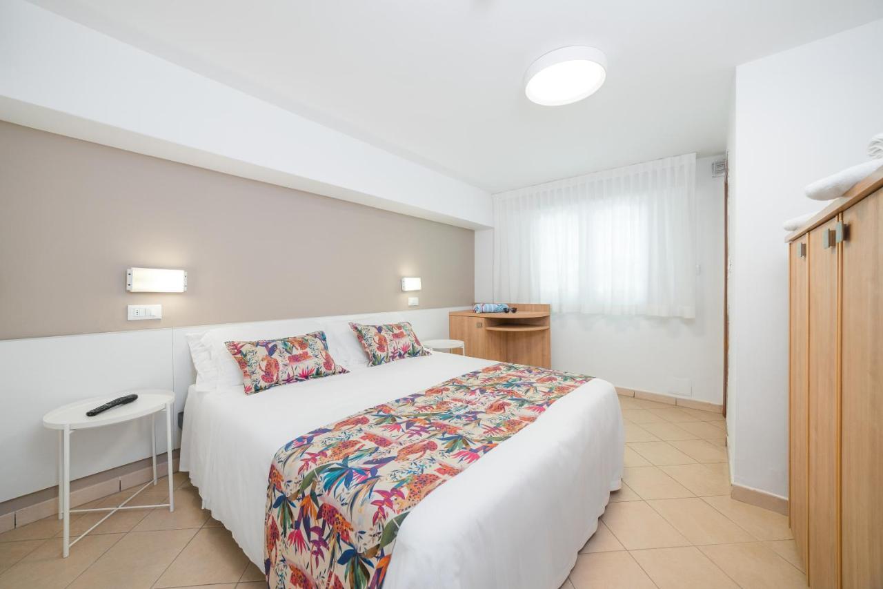 Hotel Amalfi - Smart Hotel Riccione Luaran gambar